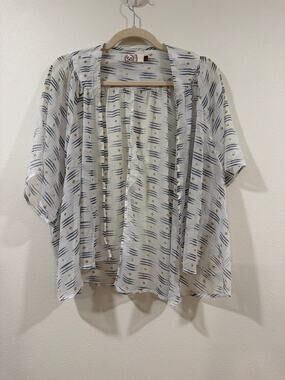 SO Open Front Blouse XL Short Sleeve Sheer Patterned White Blue Yellow